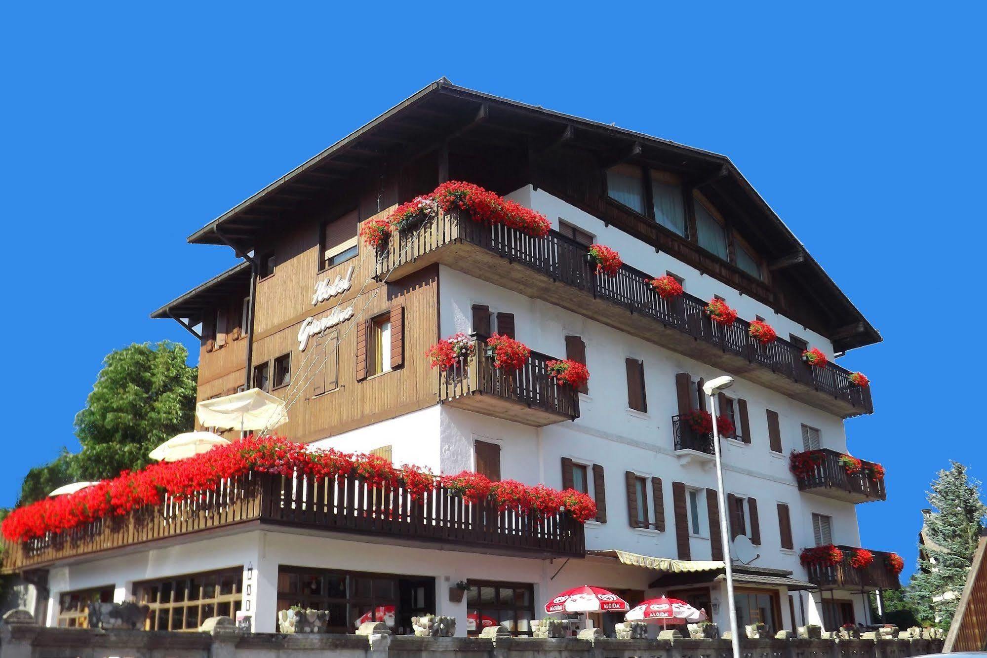Hotel Giardino Pieve di Cadore Exterior photo